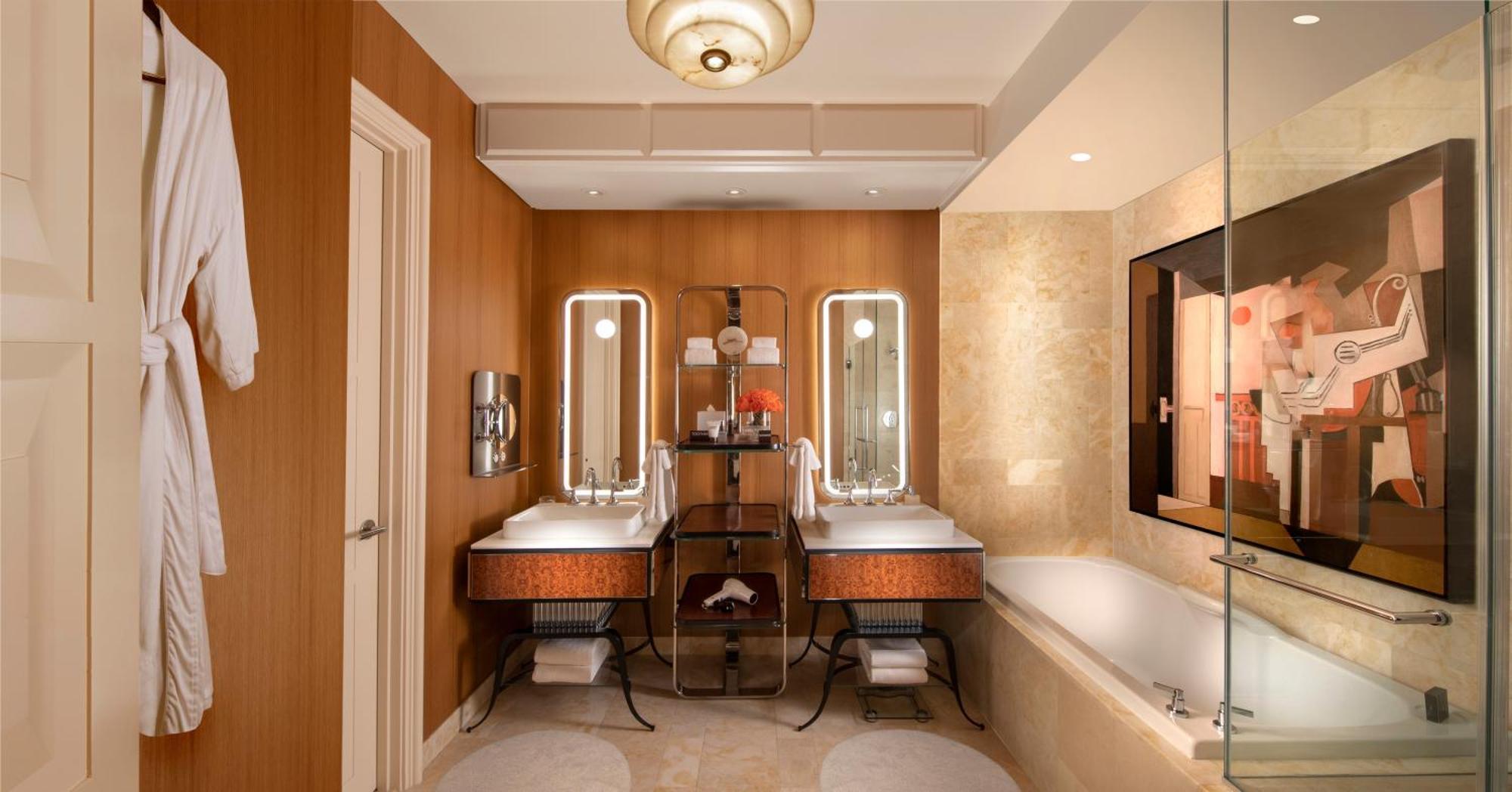 Wynn Panoramic View King - Enjoy Daily Brunch for Two at the Buffet